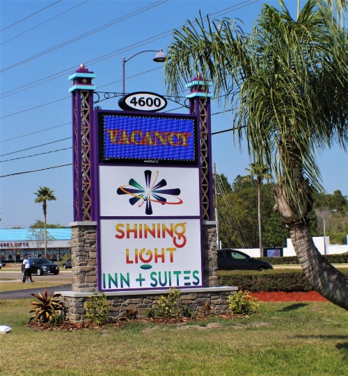 Shining Light Inn & Suites image 10